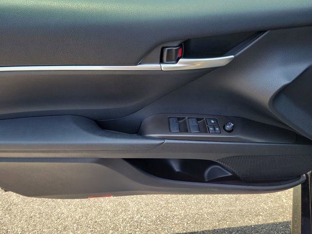 Used 2023 Toyota Camry LE image 8