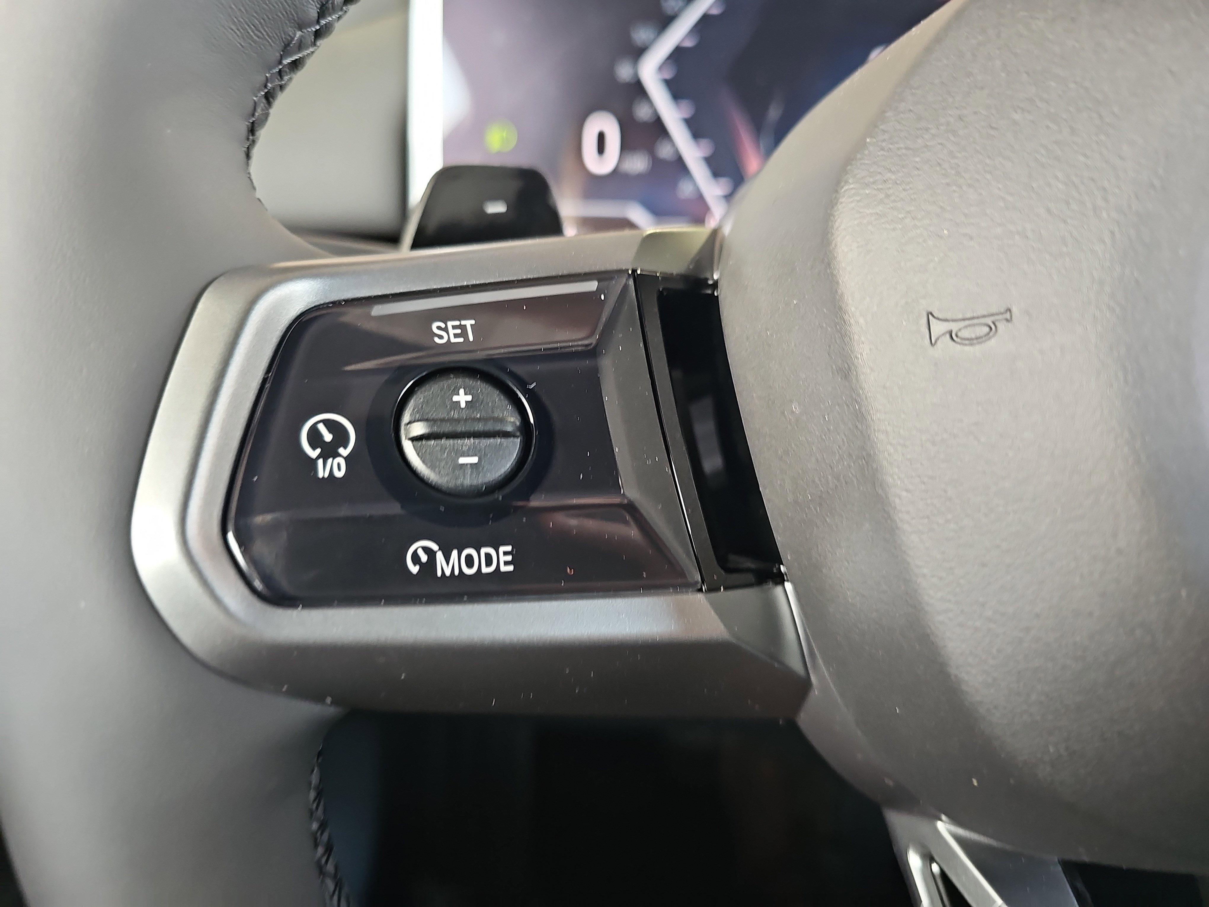 New 2026 BMW 550e xDrive w/ Executive Package image 18