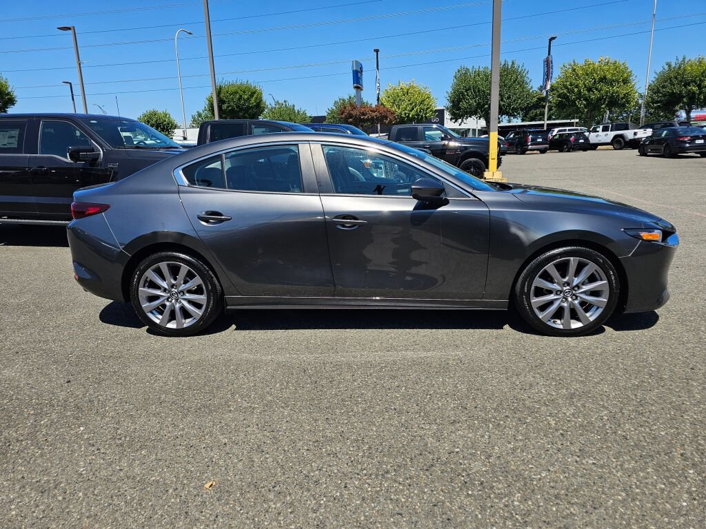 Used 2025 MAZDA MAZDA3 s FWD image 4