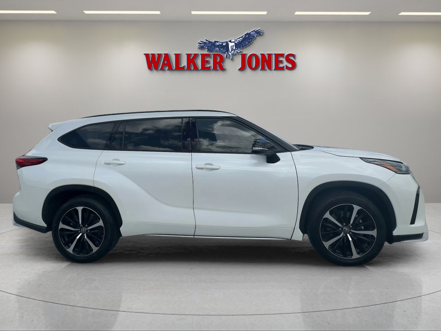 Used 2021 Toyota Highlander XSE image 7