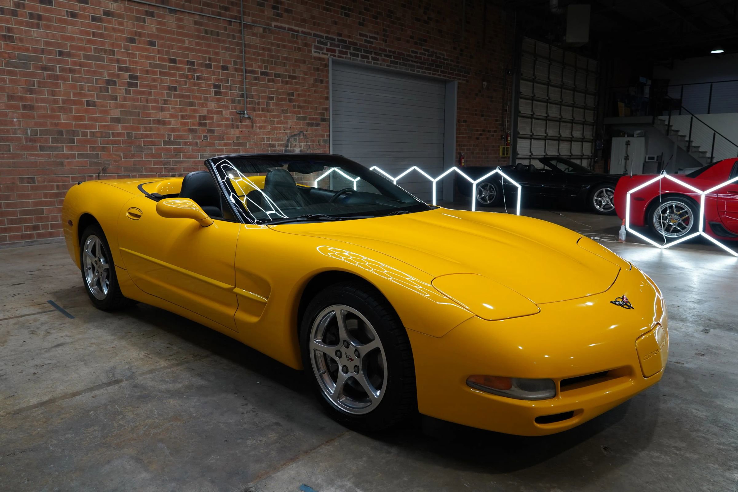 Used 2002 Chevrolet Corvette Coupe w/ Preferred Equipment Group2 RWD image 42