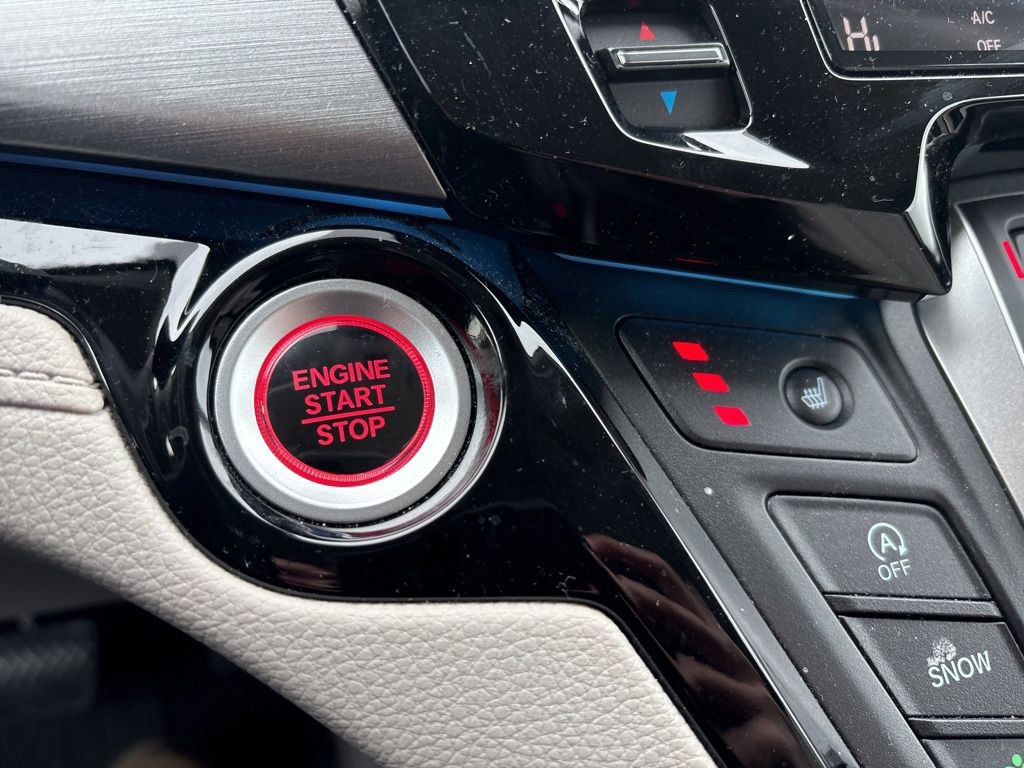 Certified 2025 Honda Odyssey Touring image 7