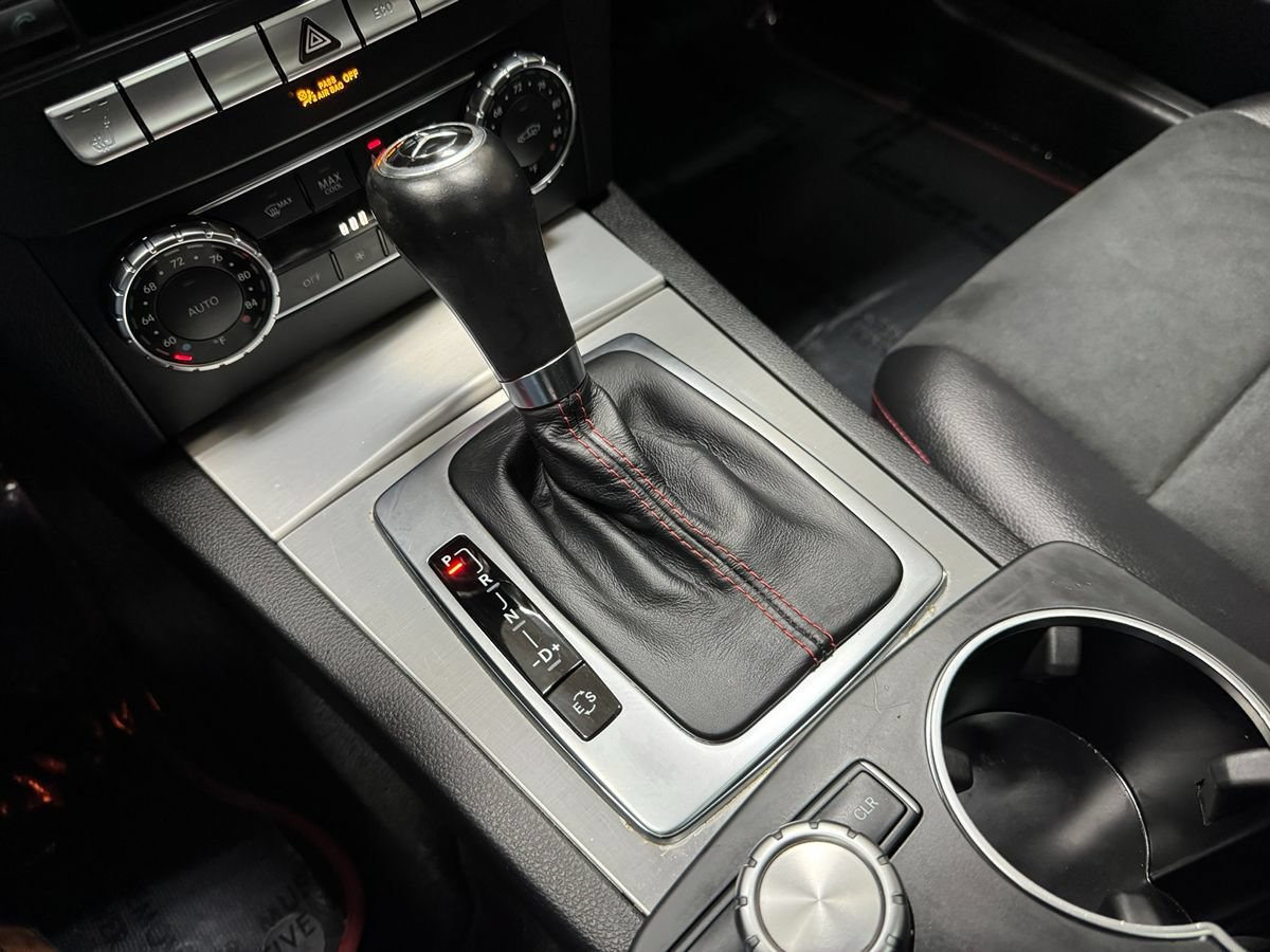 Used 2013 Mercedes-Benz C 300 4MATIC Sedan image 31