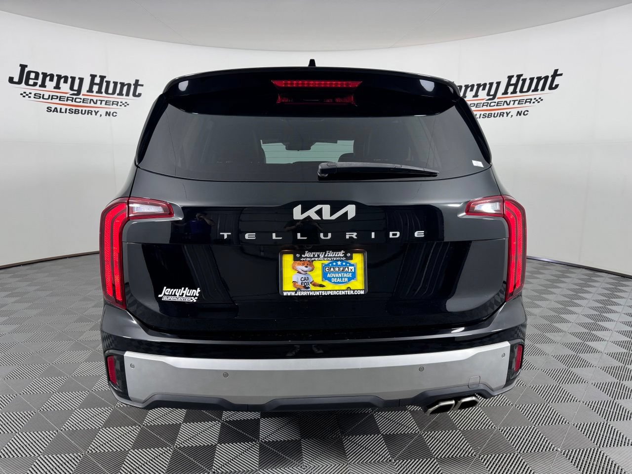 Used 2024 Kia Telluride S w/ S Sunroof Package FWD image 7