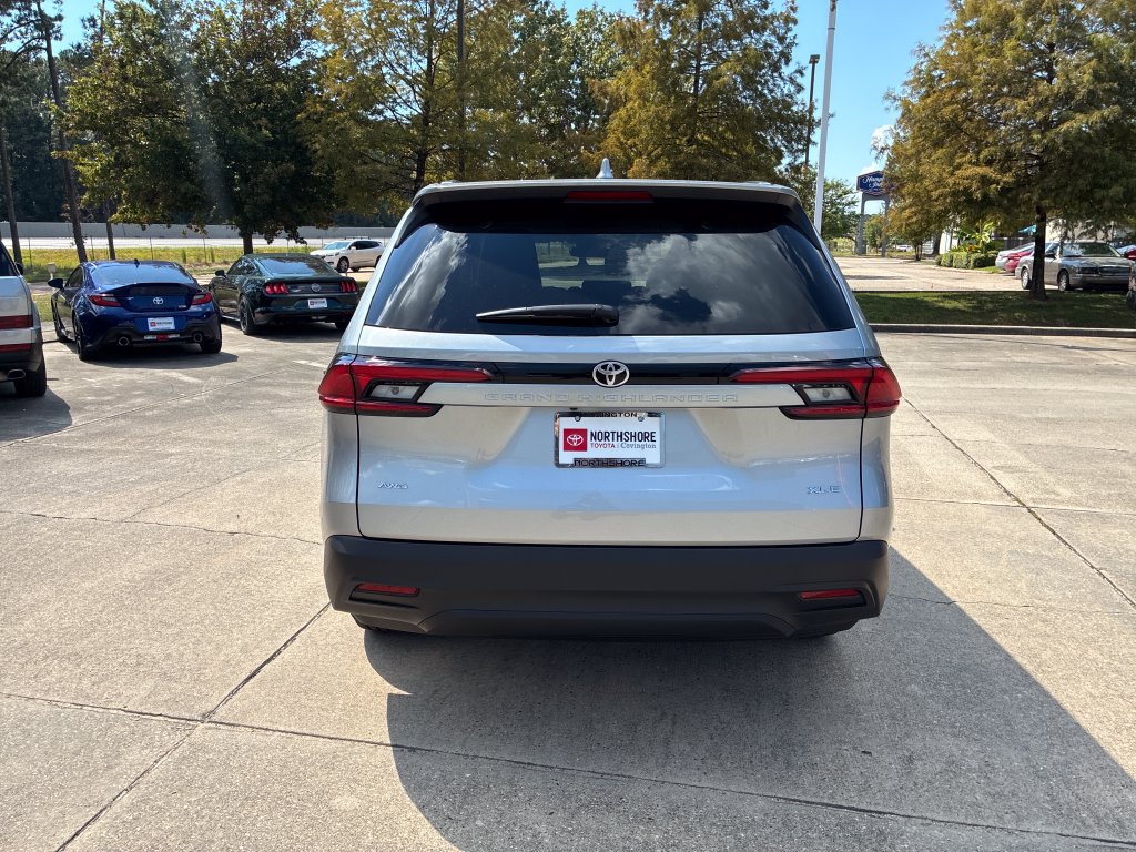 New 2026 Toyota Grand Highlander AWD image 5