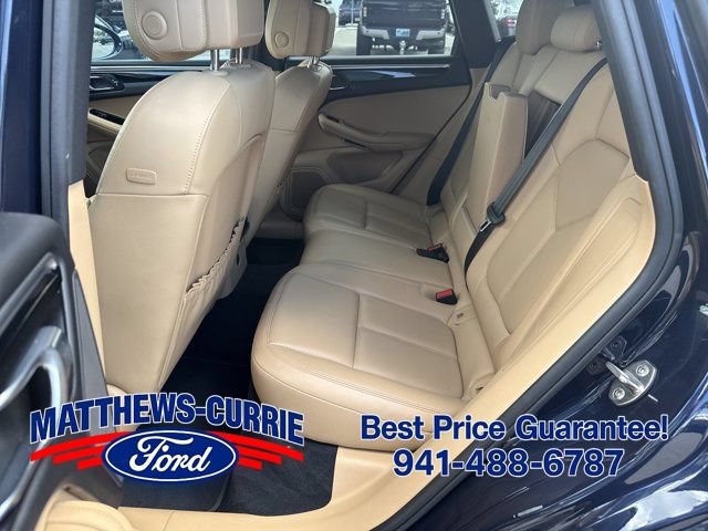 Used 2018 Porsche Macan AWD/4WD image 12