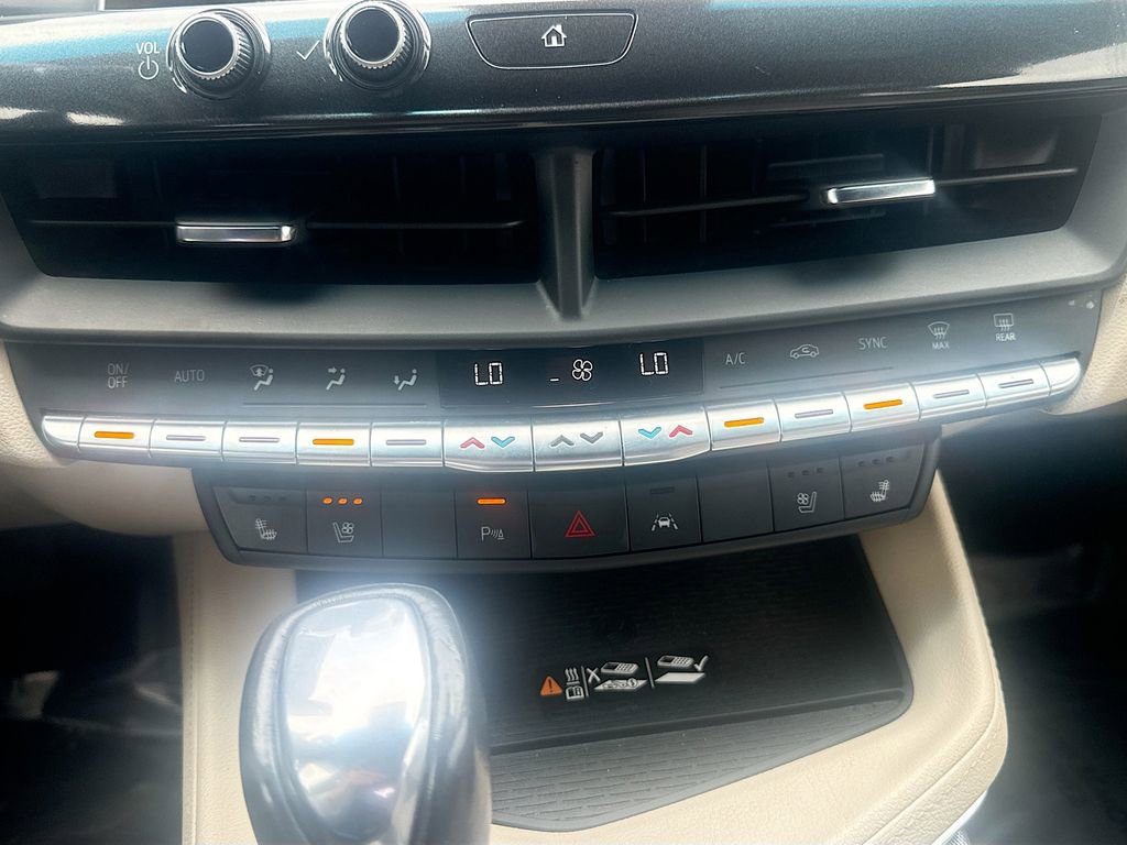 Used 2022 Cadillac CT4 Premium Luxury w/ Technology Package image 19