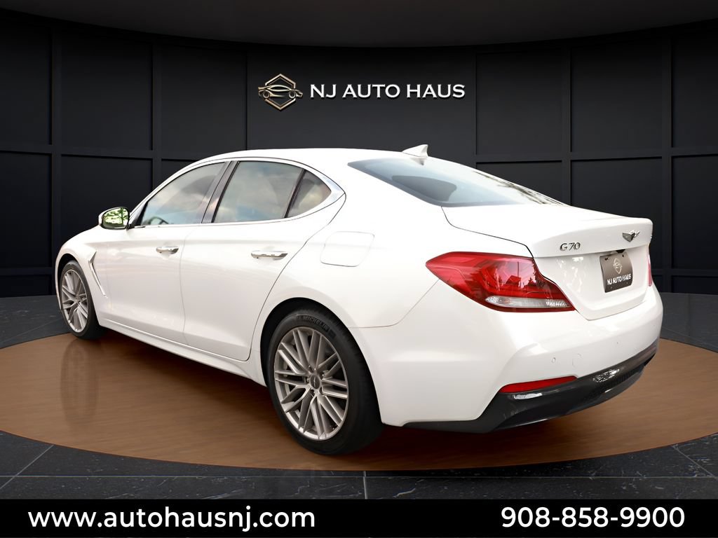 Used 2020 Genesis G70 2.0T w/ Elite Package RWD image 11