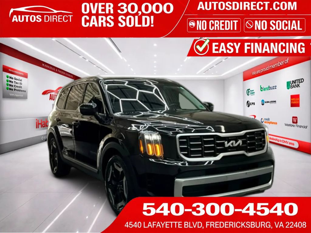 Used 2024 Kia Telluride EX image 2