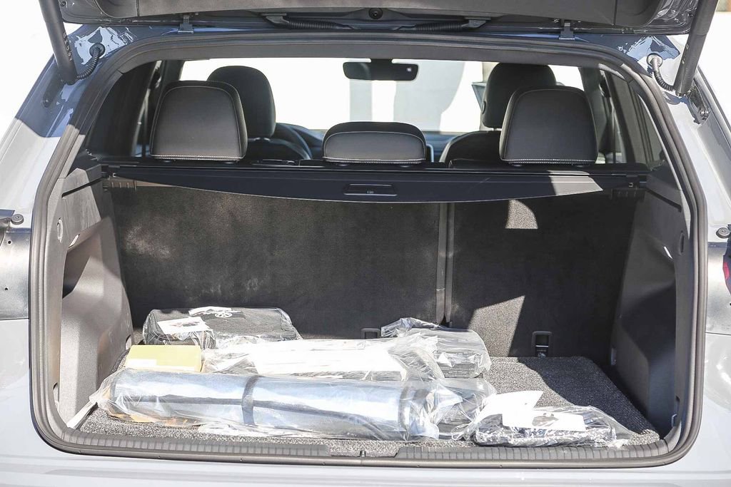 New 2026 Volkswagen Atlas Cross Sport SEL R-Line image 33