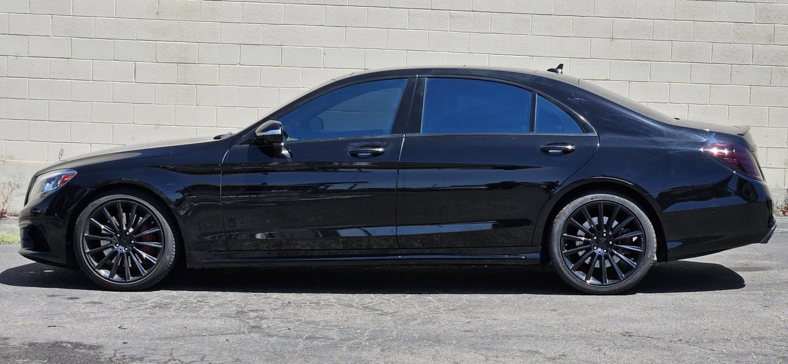 Used 2016 Mercedes-Benz S 550 Sedan image 2