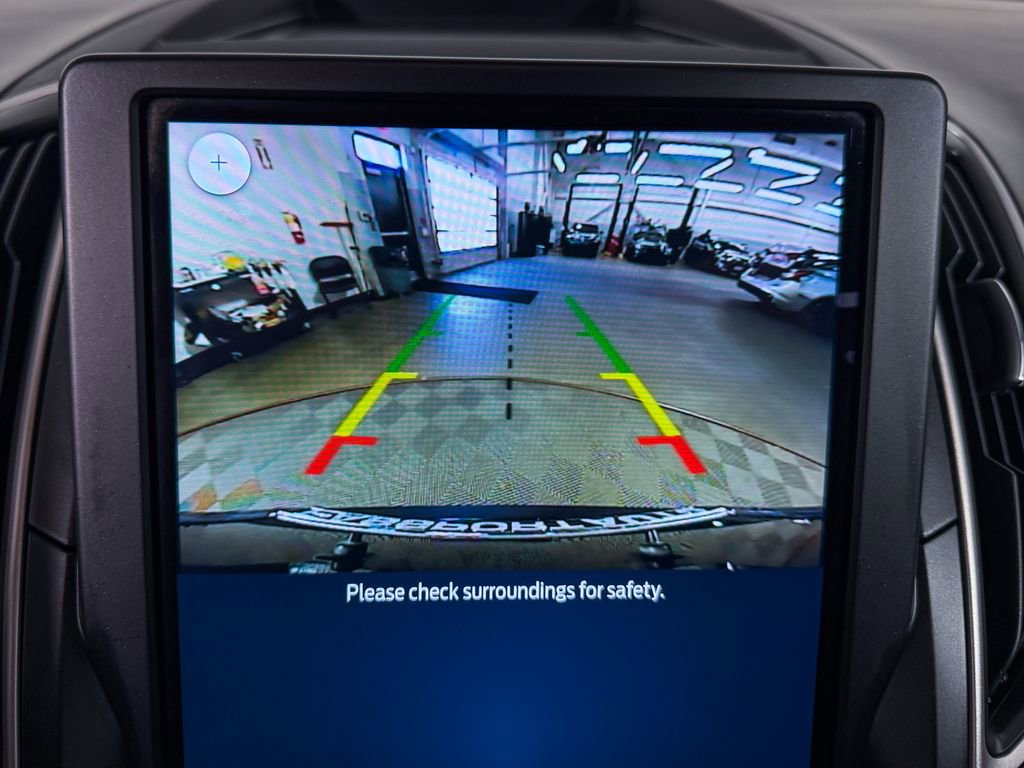 Used 2024 Ford Edge SE image 17