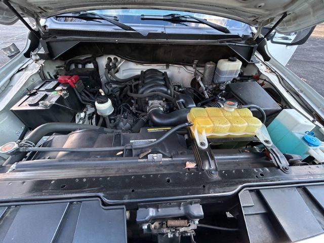 Used 2013 Nissan NV 3500 SV w/ Technology Pkg image 34