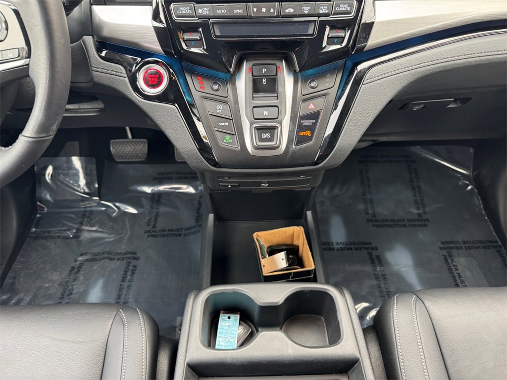 Used 2023 Honda Odyssey Touring image 11