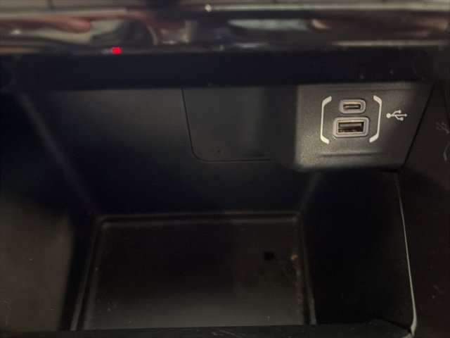 Used 2024 Jeep Compass Latitude w/ Sun and Sound Group image 29