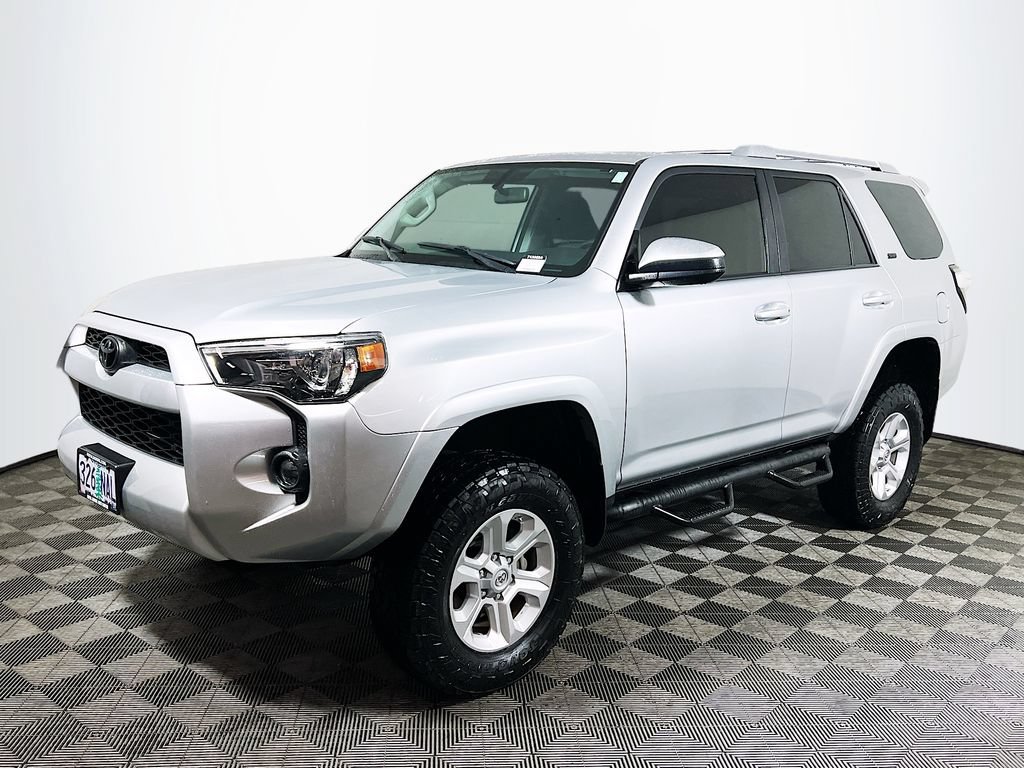 Used 2015 Toyota 4Runner SR5 AWD/4WD image 3