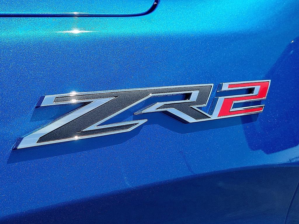 Used 2023 Chevrolet Silverado 1500 ZR2 w/ Technology Package AWD/4WD image 9