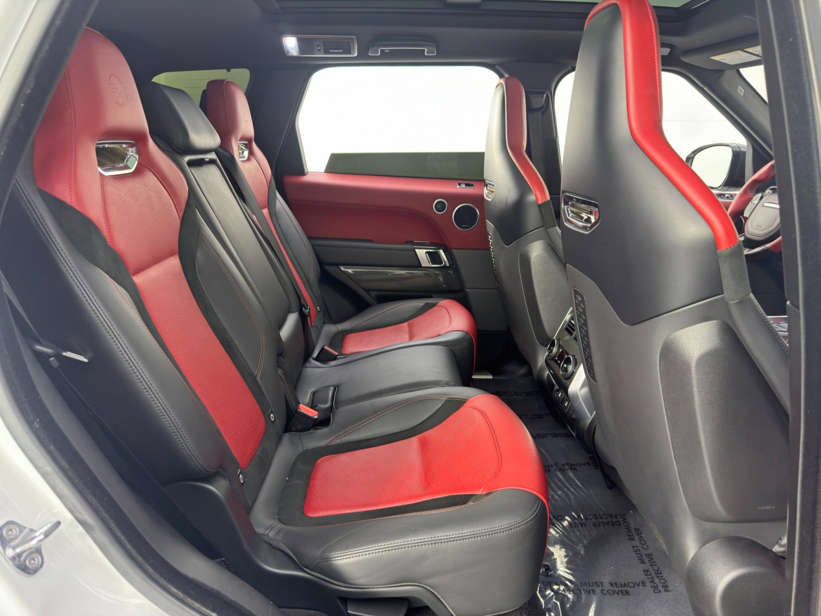 Used 2019 Land Rover Range Rover Sport SVR image 45