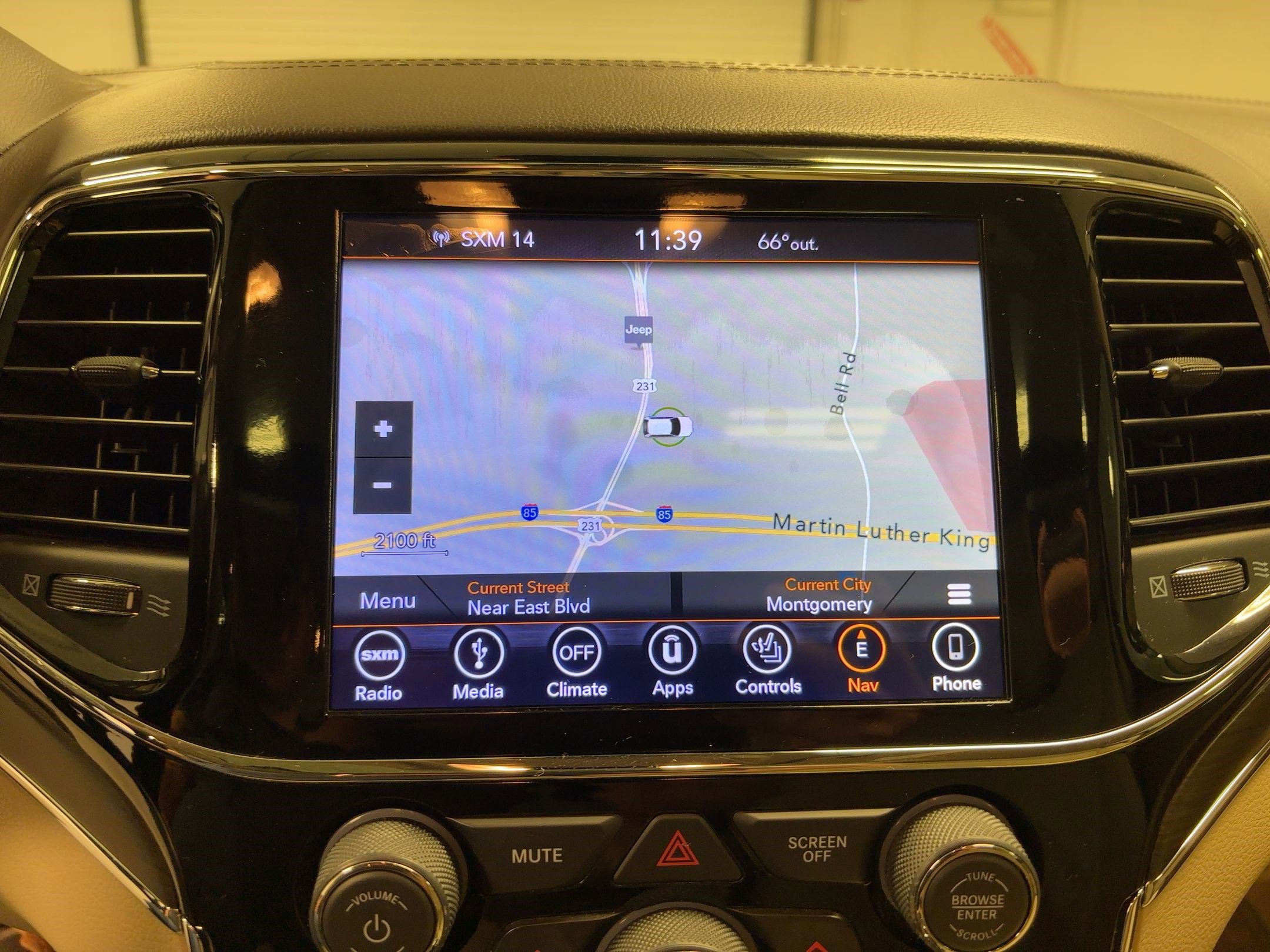 Used 2019 Jeep Grand Cherokee Overland image 25