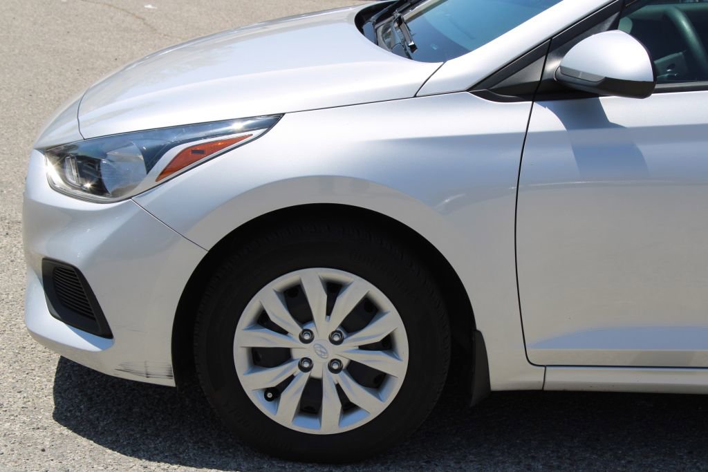 Used 2022 Hyundai Accent SE FWD image 7