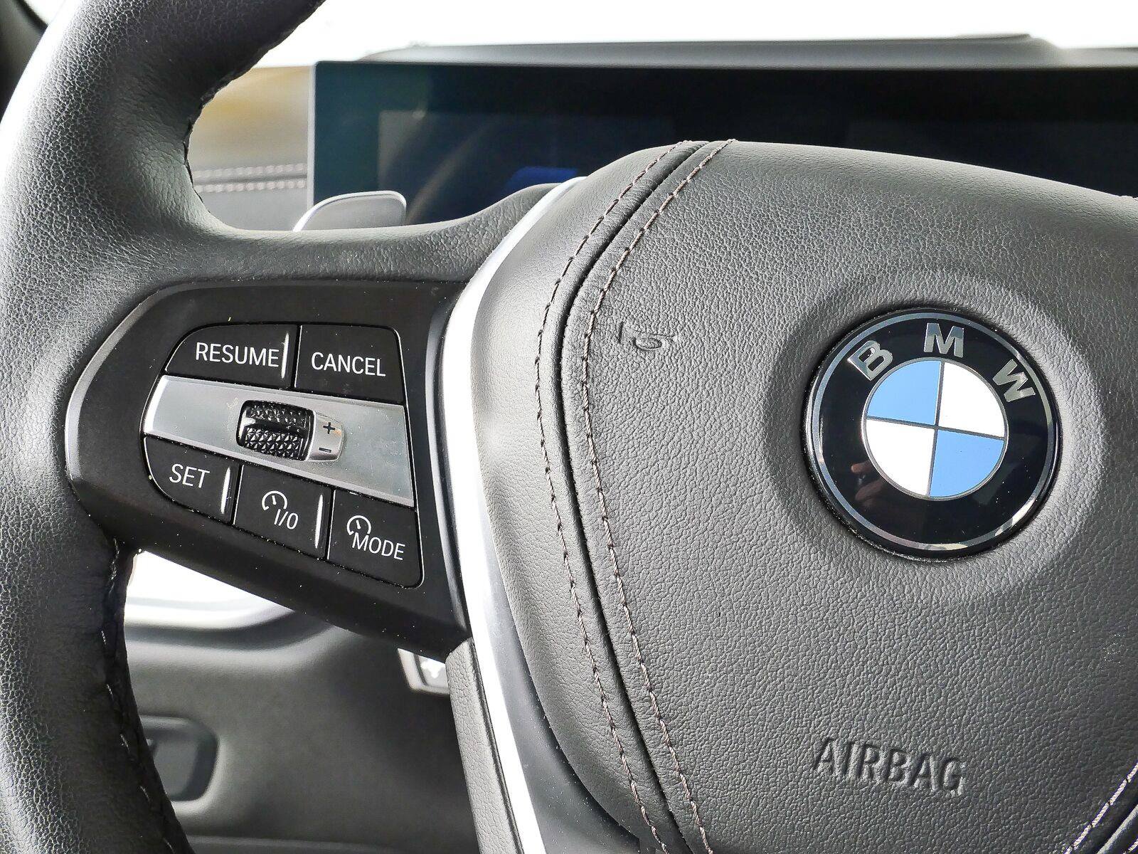 Used 2024 BMW X5 xDrive40i w/ Premium Package AWD/4WD image 12