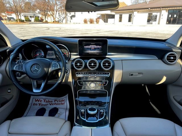 Used 2018 Mercedes-Benz C 300 4MATIC Sedan image 29