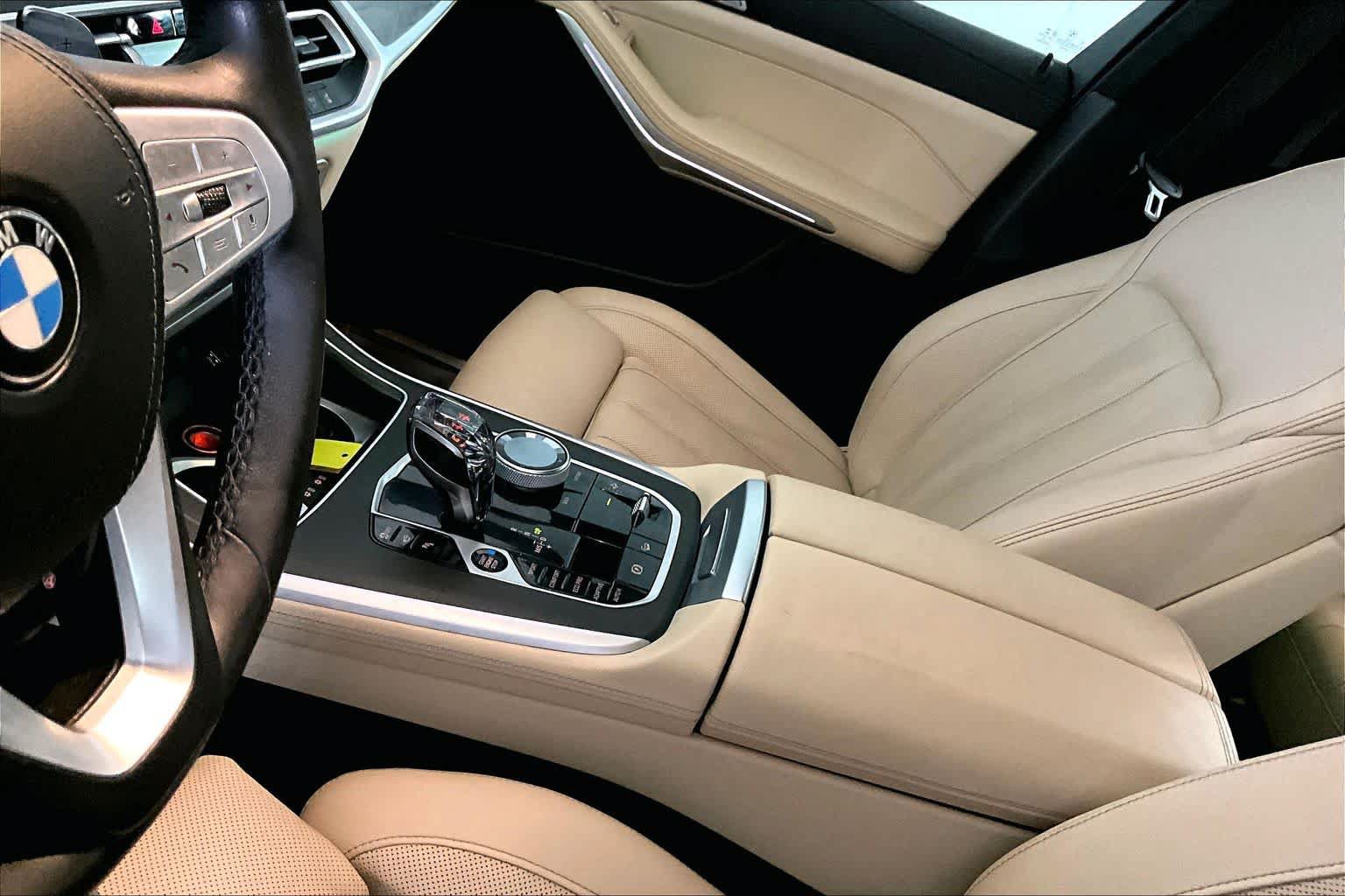 Used 2022 BMW X7 xDrive40i w/ Executive Package AWD/4WD image 17