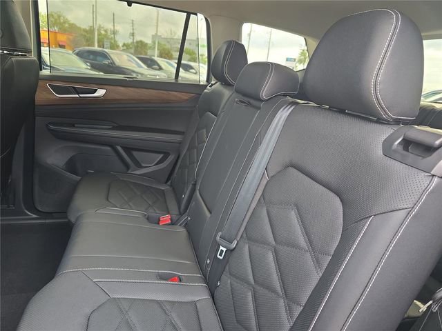 New 2026 Volkswagen Atlas SE image 14