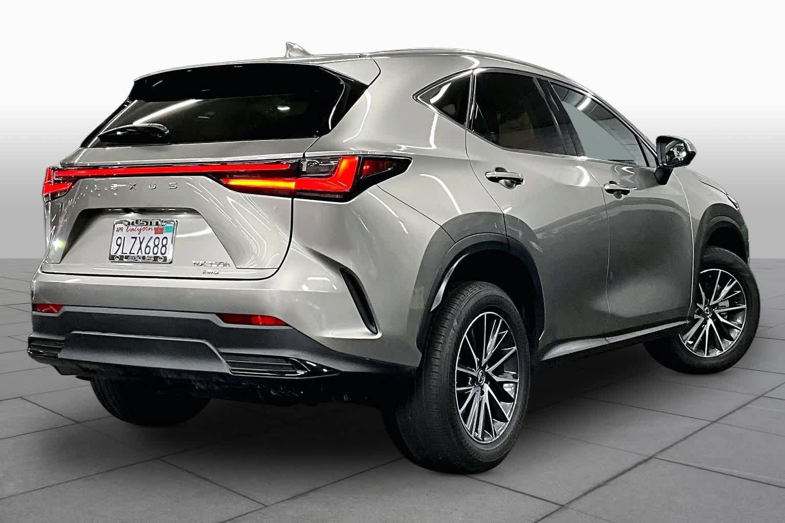 Used 2024 Lexus NX 350h AWD w/ Vision Package image 13