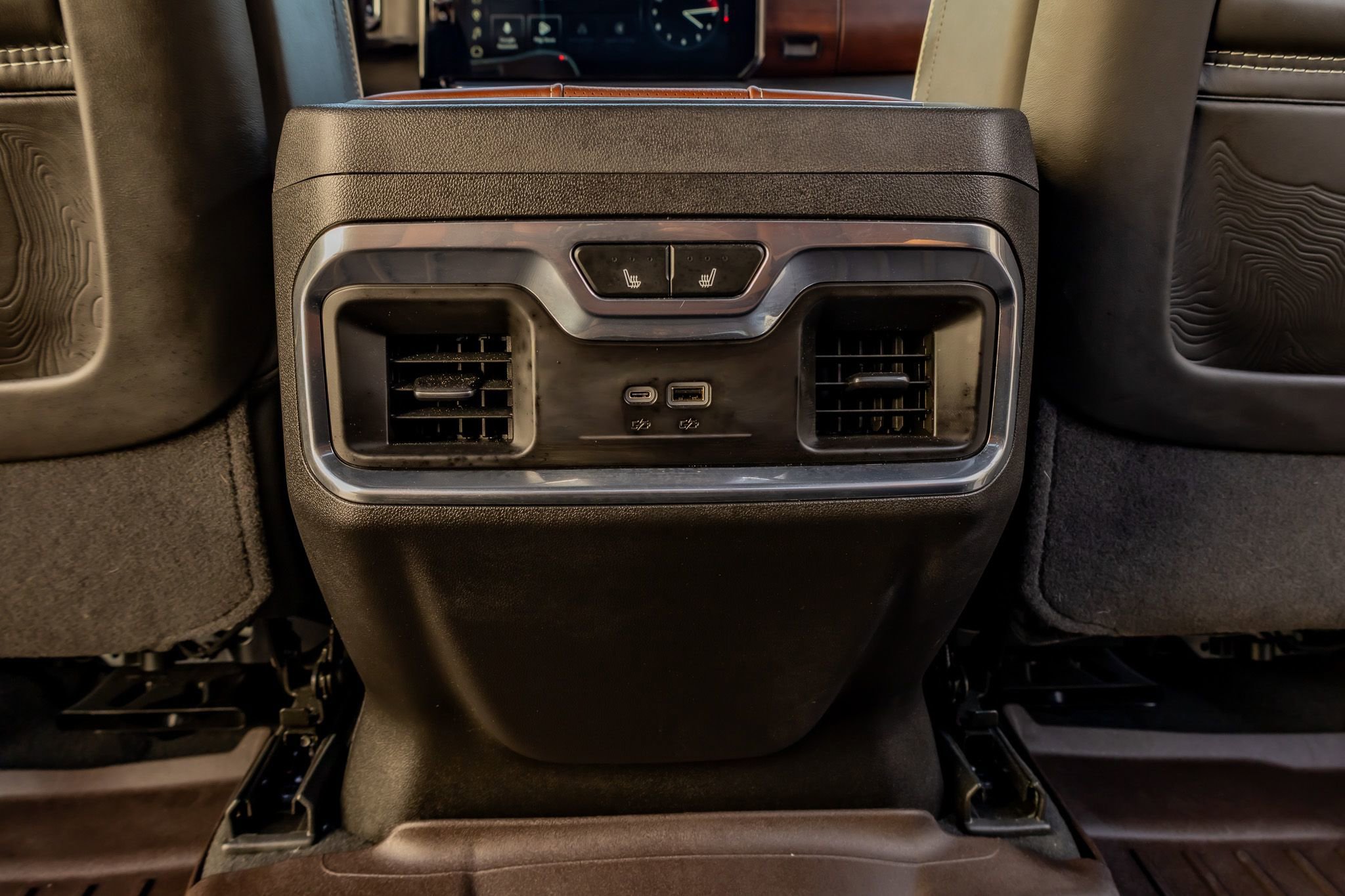 Used 2025 GMC Sierra 2500 Denali Ultimate image 32