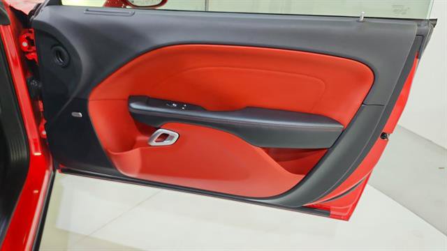 Used 2015 Dodge Challenger R/T Plus RWD image 25
