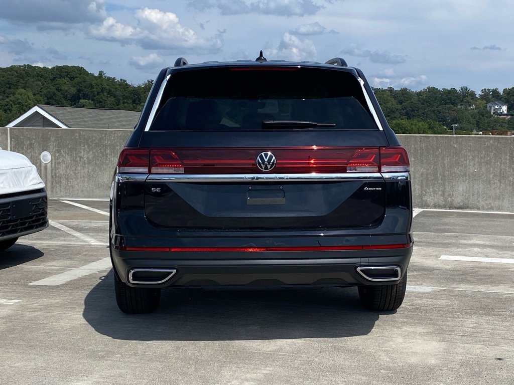 New 2026 Volkswagen Atlas SE image 4