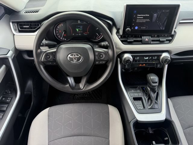 Used 2025 Toyota RAV4 XLE image 12