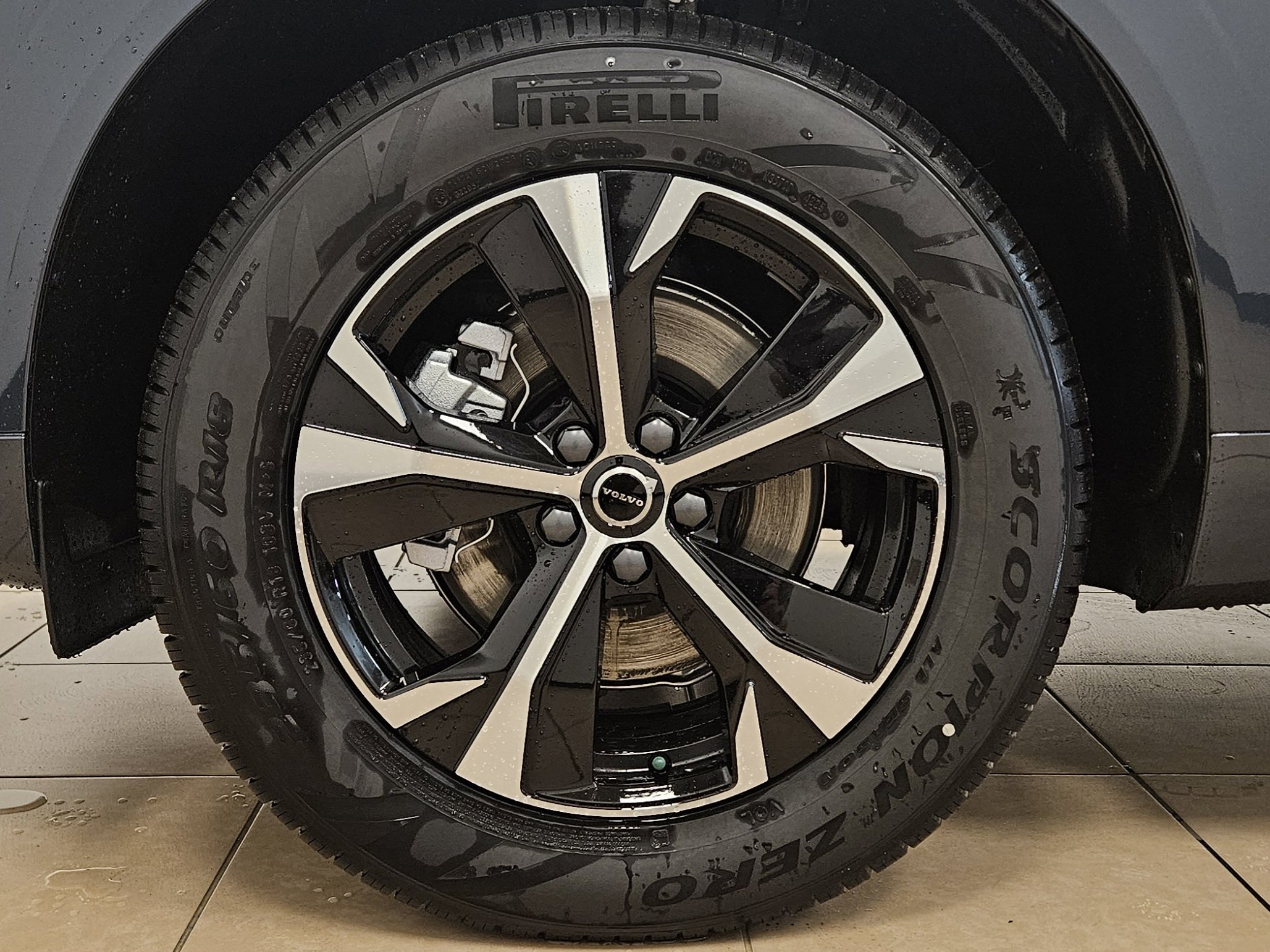 New 2026 Volvo XC60 B5 Core w/ Climate Package AWD/4WD image 47