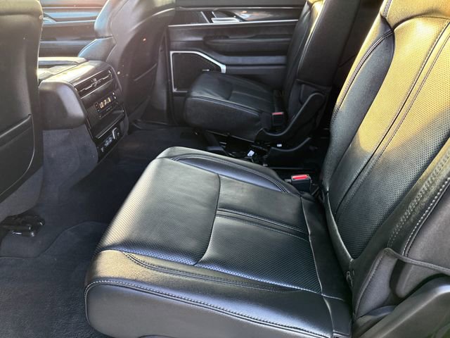 Used 2024 Jeep Wagoneer L 4WD w/ Convenience Group I image 17