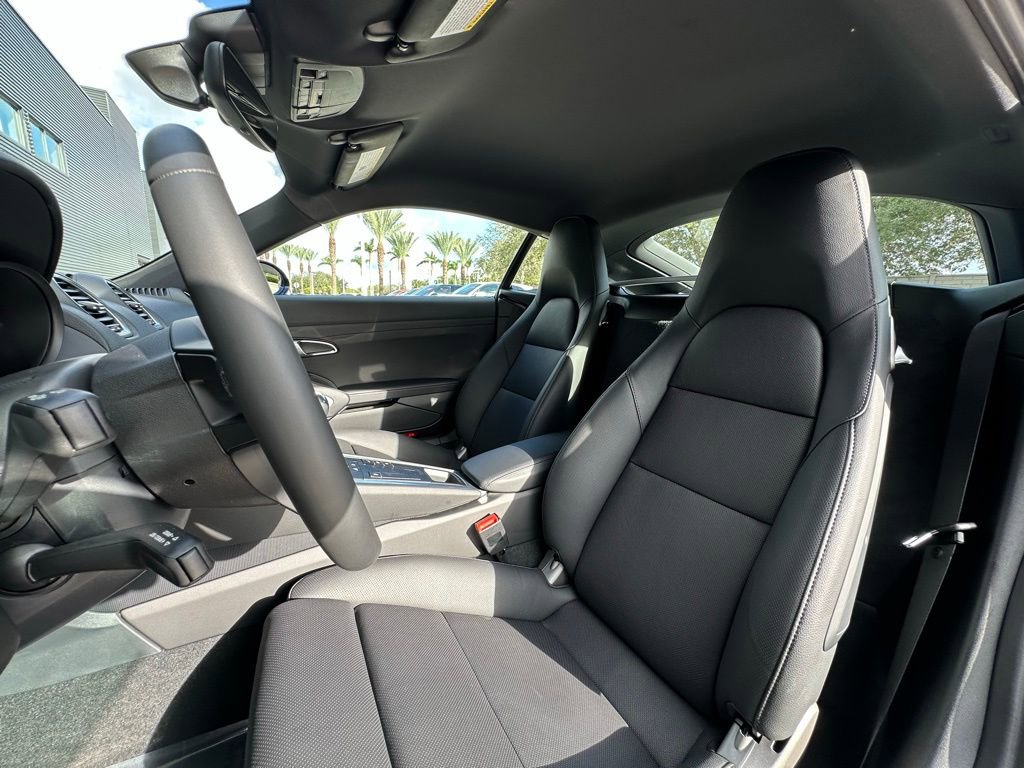 Certified 2025 Porsche 718 Cayman image 5