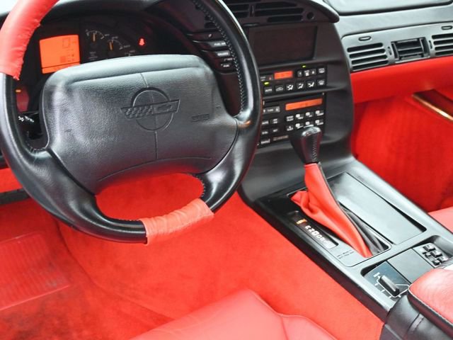 Used 1994 Chevrolet Corvette Coupe image 7