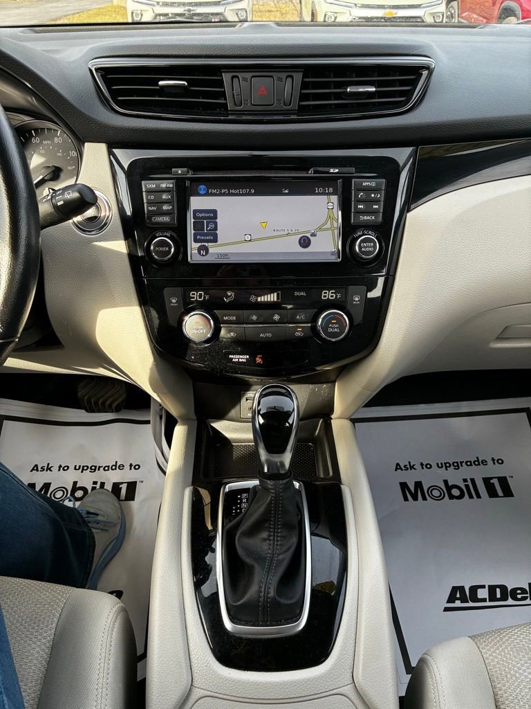 Used 2018 Nissan Rogue Sport SV w/ SV Technology Package image 29