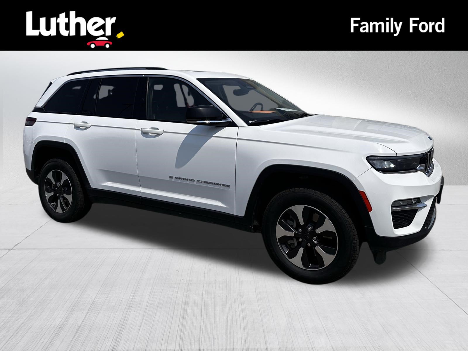 Used 2024 Jeep Grand Cherokee Limited 4xe AWD/4WD image 1