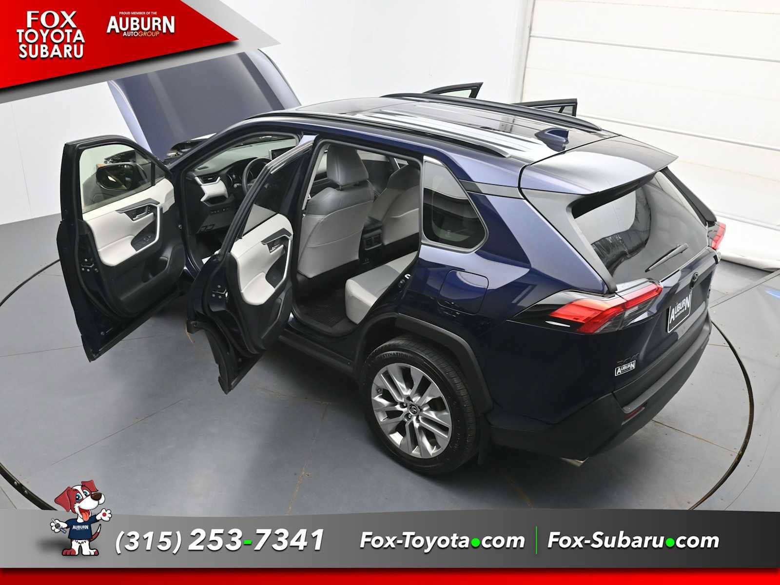 Used 2019 Toyota RAV4 XLE Premium w/ Cold Weather Package AWD/4WD image 36
