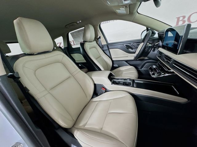 New 2026 Lincoln Corsair Premiere image 28