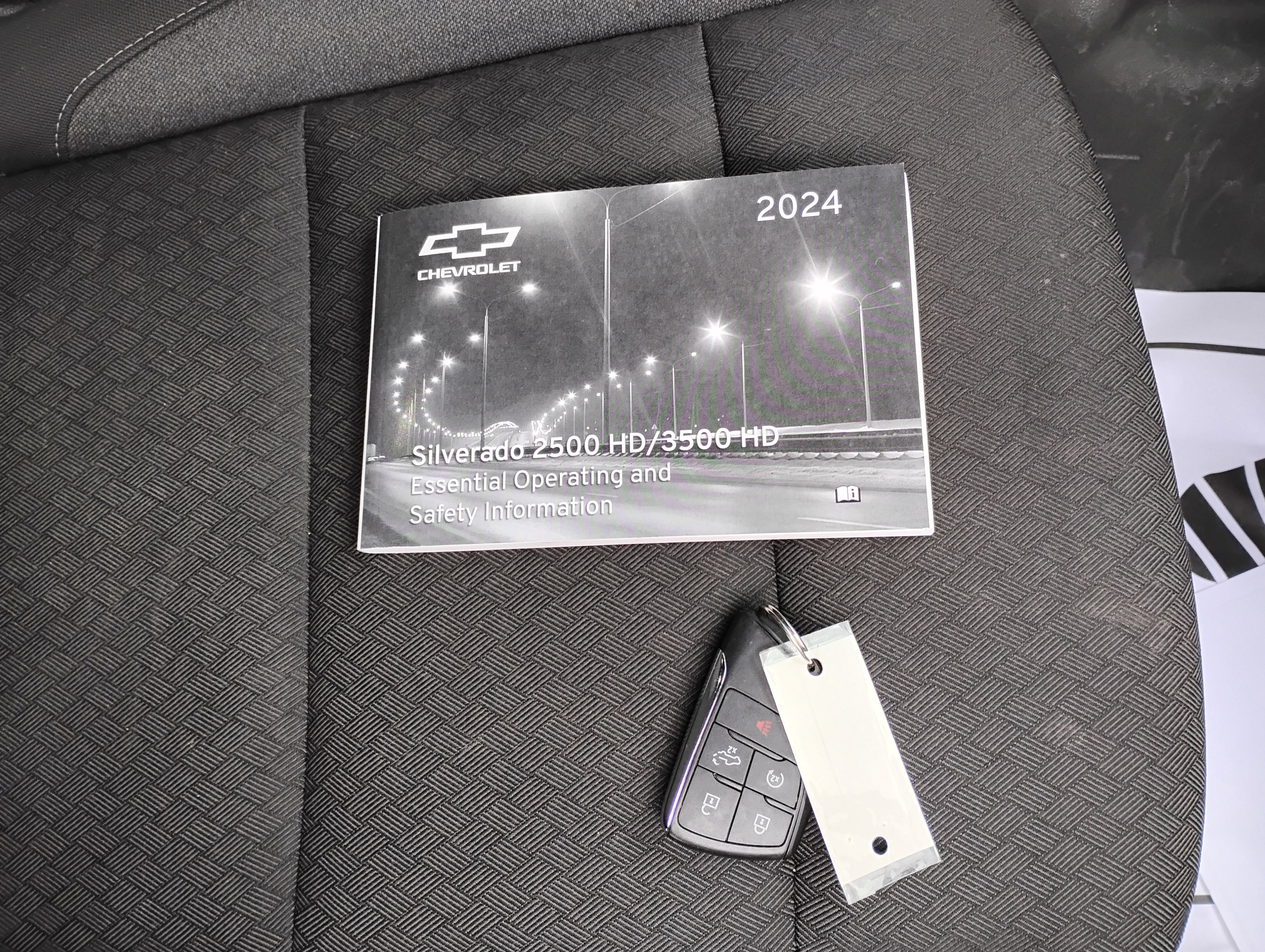 Used 2024 Chevrolet Silverado 2500 LT image 37