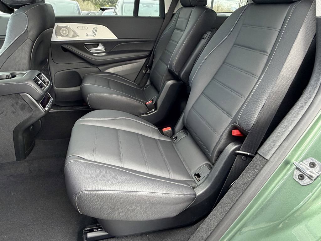 New 2026 Mercedes-Benz GLS 450 4MATIC image 30