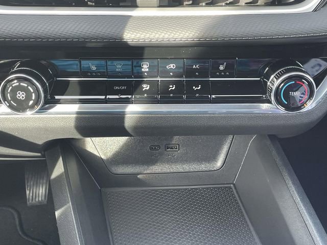 New 2026 Chevrolet Equinox LT w/ Safety and Technology Package image 24