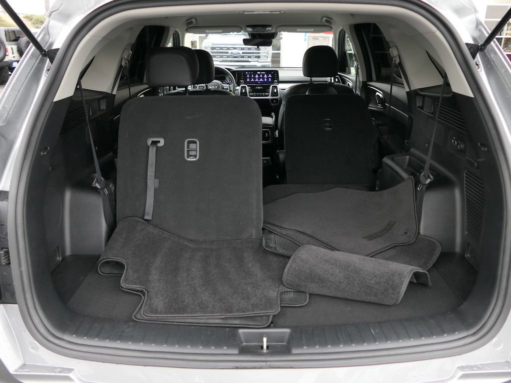 Used 2022 Kia Sorento S image 24