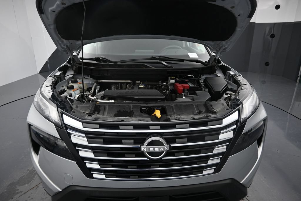 Used 2024 Nissan Rogue S FWD image 26