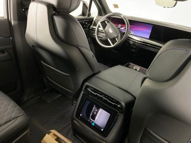 New 2026 Cadillac Escalade IQ Sport 1 w/ LPO, ONYX Package image 34