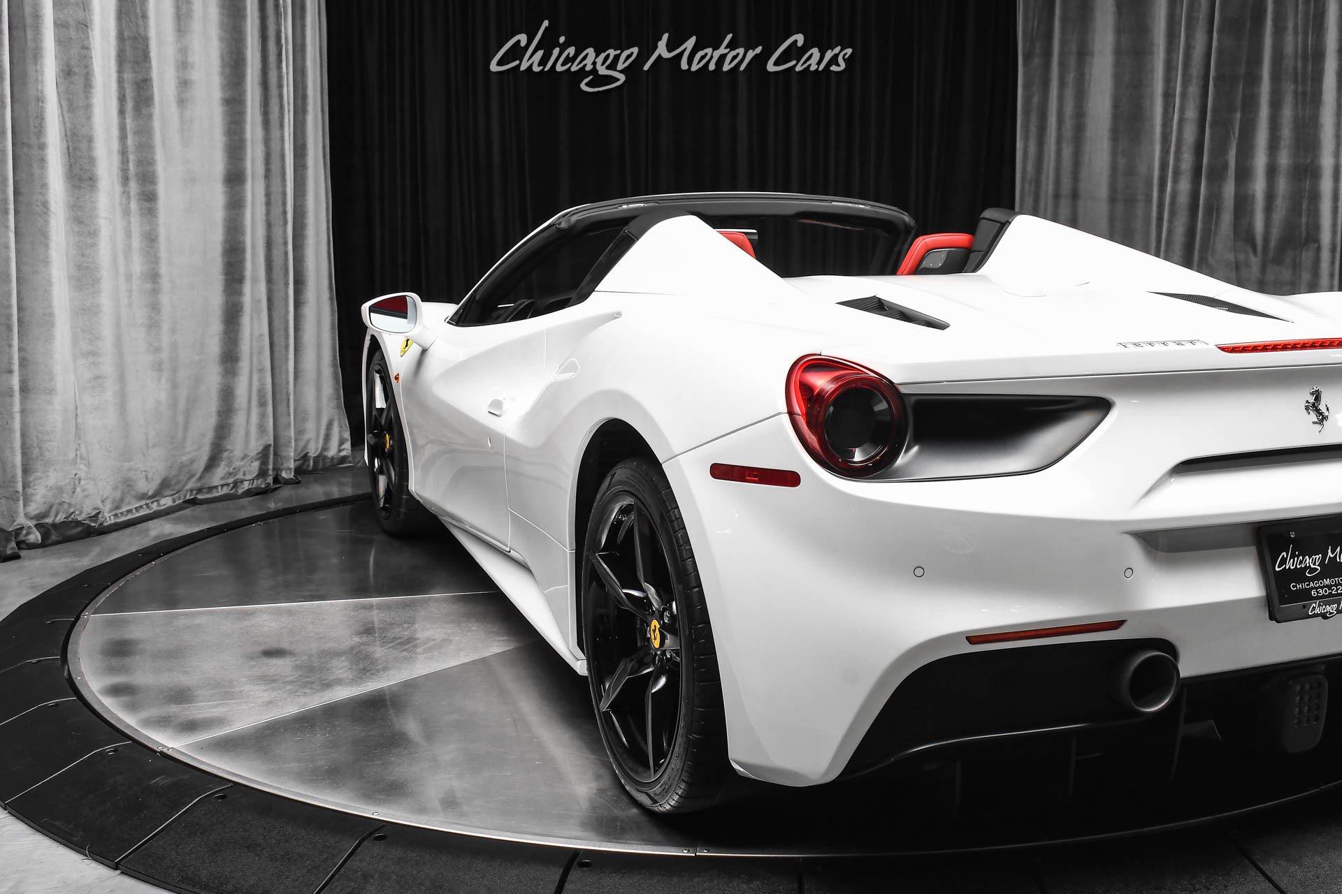 Used 2018 Ferrari 488 Spider RWD image 40