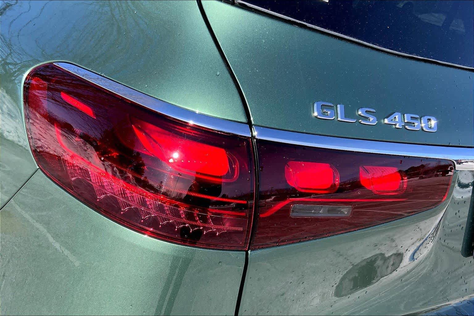 New 2026 Mercedes-Benz GLS 450 4MATIC image 18