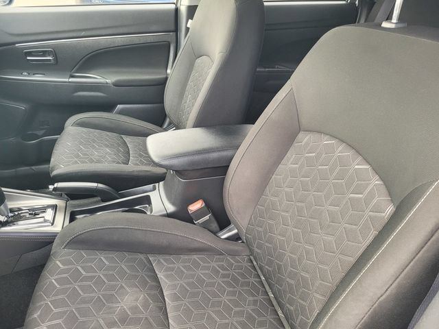 Used 2024 Mitsubishi Outlander Sport ES AWD/4WD image 13